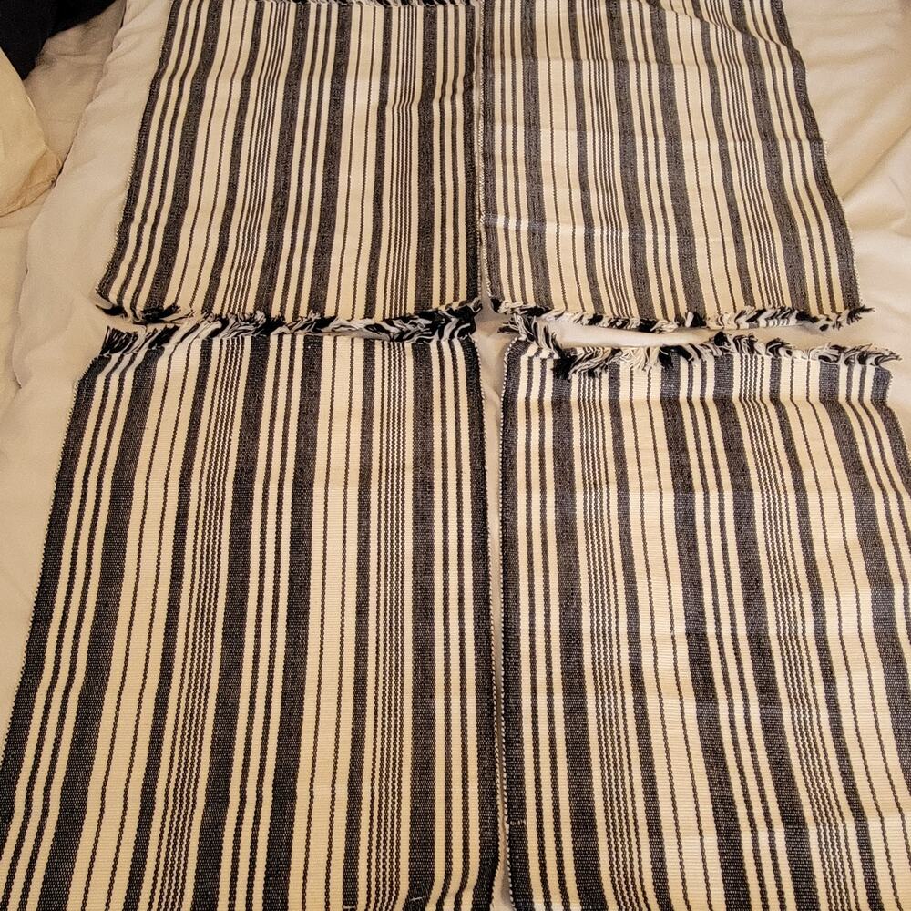 Sonoma Life + Styles Cotton Navy and White Striped Placemats Set‎ of Four